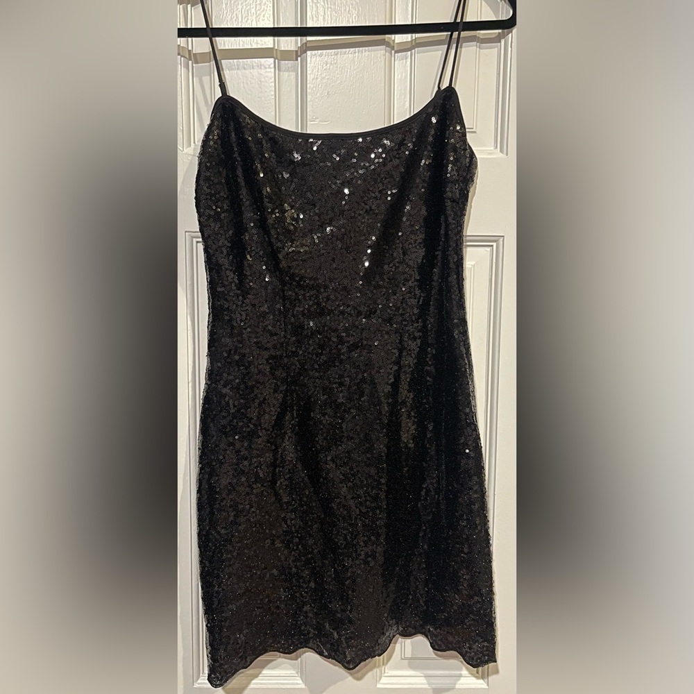 Cute black sequence dress from lucy in the sky!!